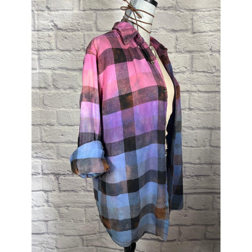 Reworked/Upcycled flannel shirt - Picture 2 of 7